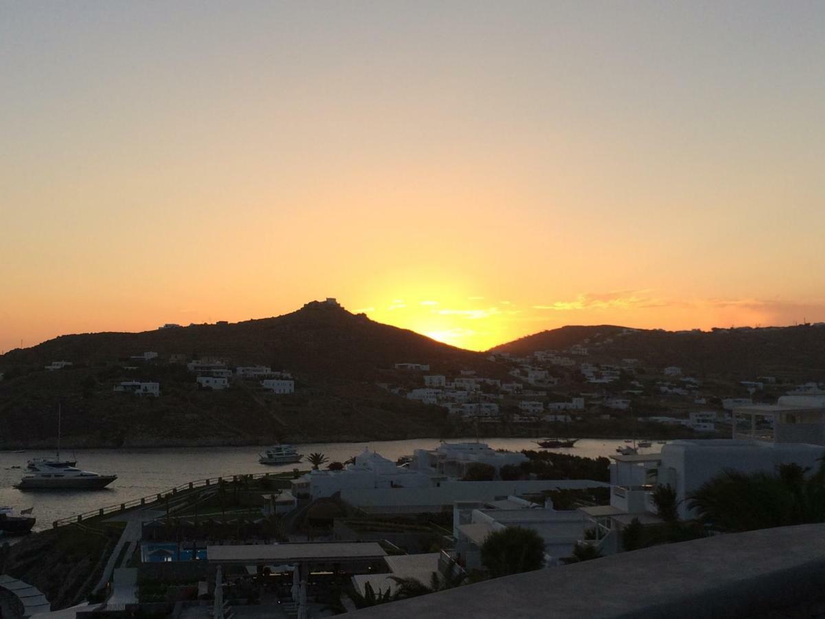 Beachfront Mykonos Guest House ออร์นอส ภายนอก รูปภาพ